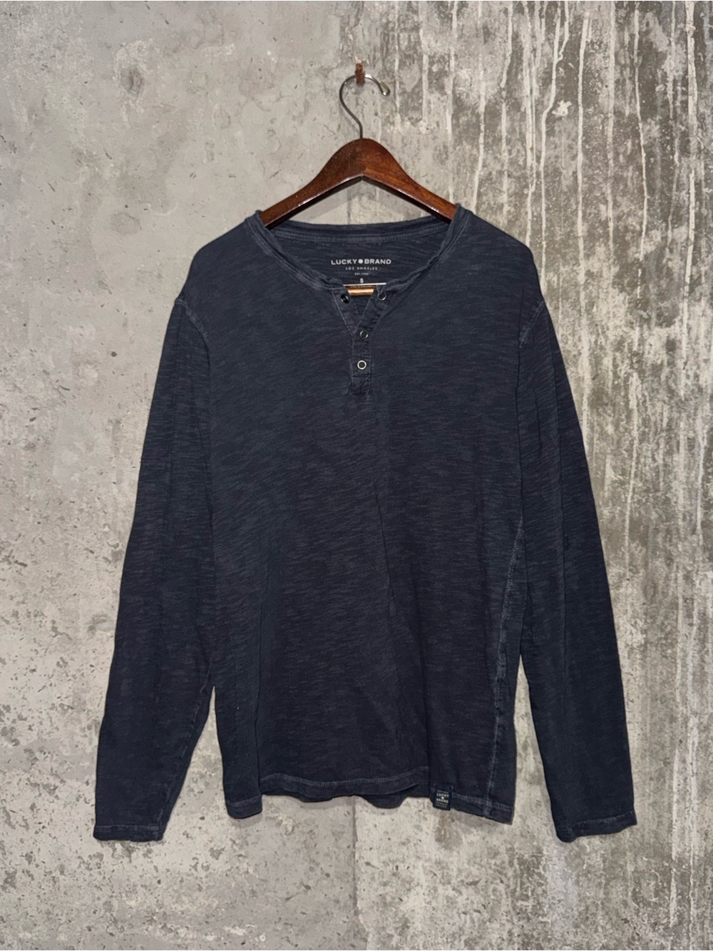 Lucky Brand Men's Dark Gray Long-Sleeve Henley